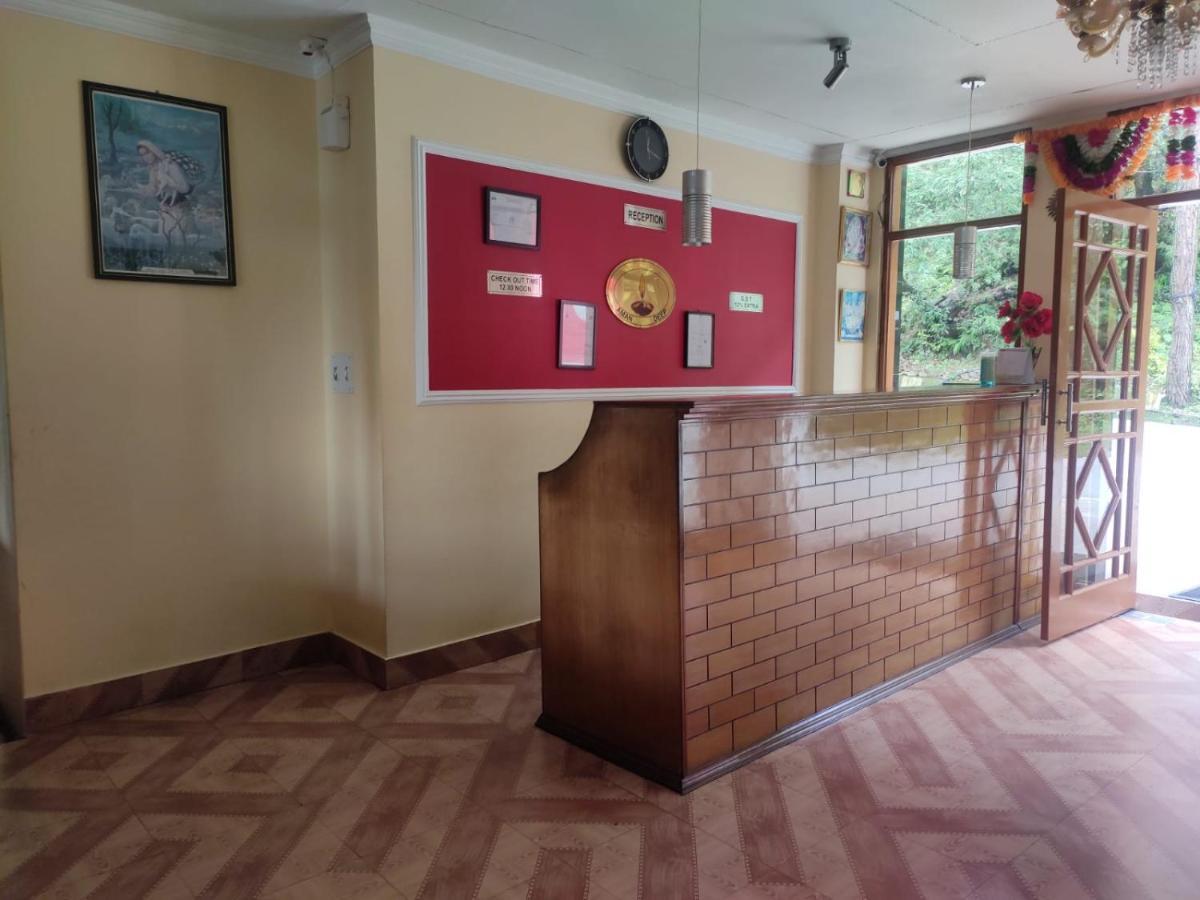 Hotel Amandeep Дармсала Экстерьер фото